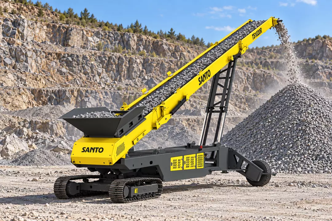 Mobile aggregate conveyor for quarry and mining
