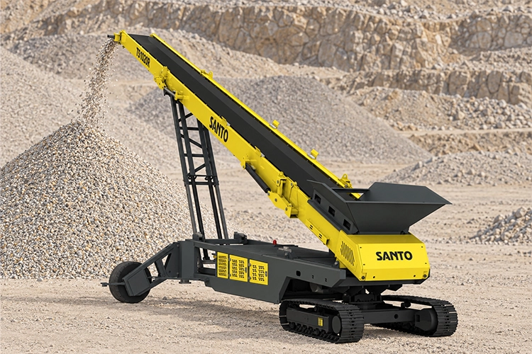 Wheeled mobile conveyor transport configuration