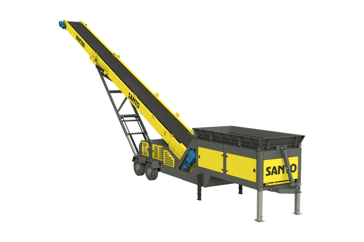 Wheeled radial mobile conveyor