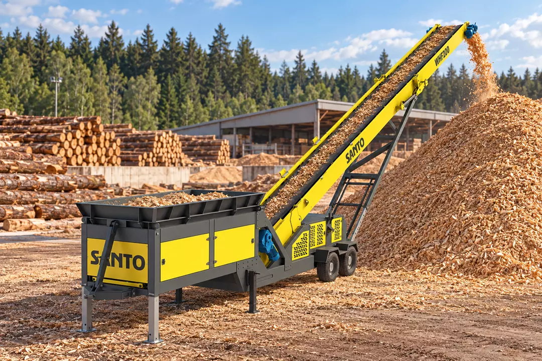Wood chip conveyor system for forestry